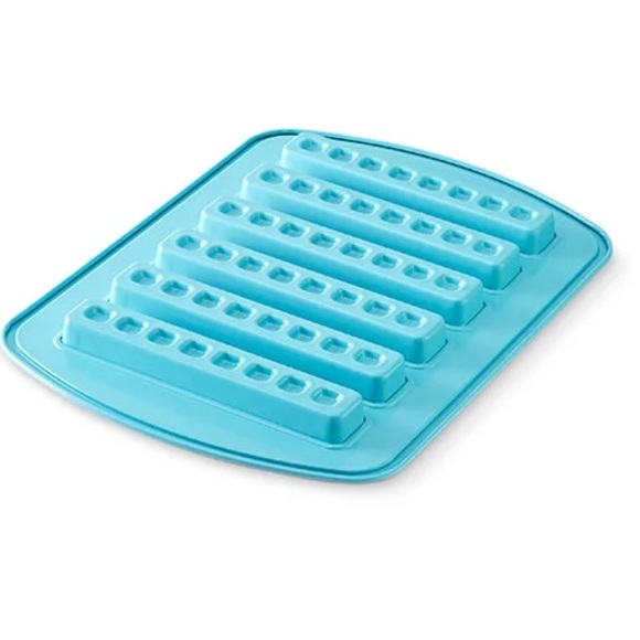 NIB Pampered Chef Waffle Stick Pan! - Picture 2 of 5